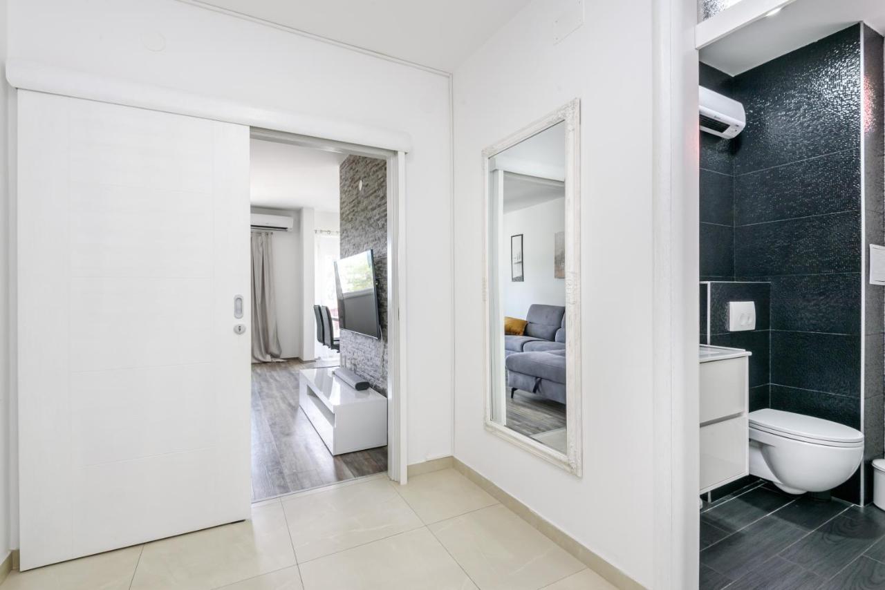 Apartment Tina Ploce  Exterior photo